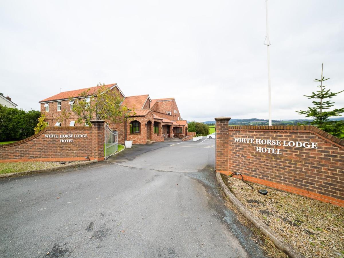 Oyo White Horse Lodge Hotel, East Thirsk Bagby Exterior foto